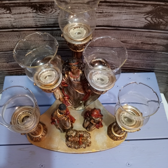 Nativity Scene Candle Holder - Picture 4 of 10